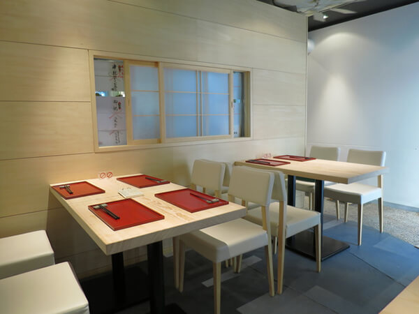 神戸牛ステーキ海鮮料理 わ田る（神戸市中央区、ステーキ・鉄板焼き）