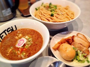 tukemenomiya_1-300x225