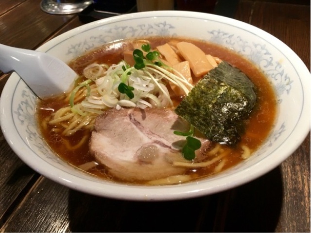 らーめん楽や（国立市／ラーメン）