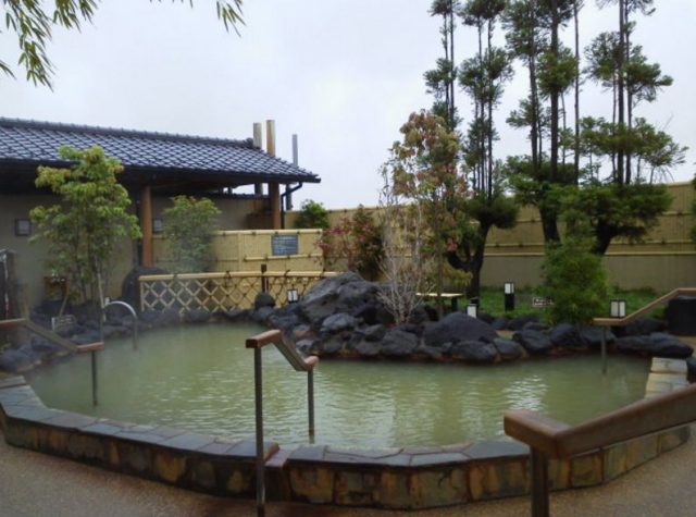 満天の湯岩風呂