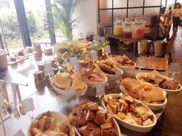 C+（梅田/ カフェダイニング）