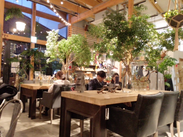 スプーンビル( 天王寺/カフェ、ボタニカルショップ)