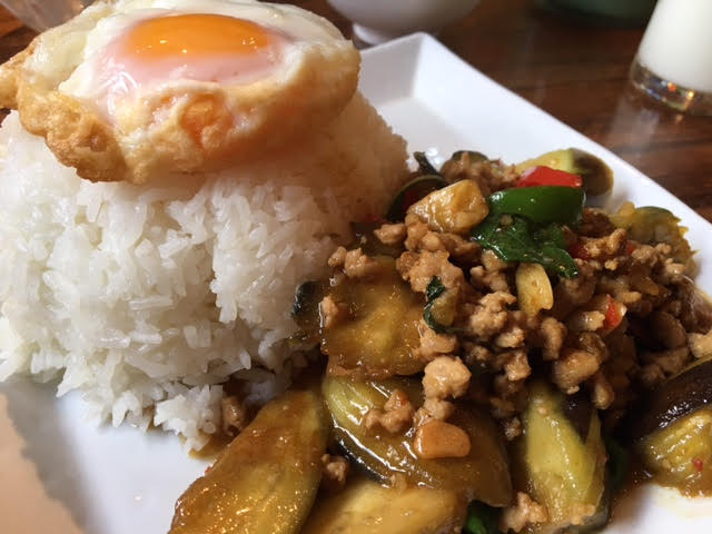 モグモグ(二子新地/タイ料理)