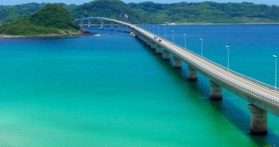 一度は訪れたい「角島大橋」(山口県下関市)
