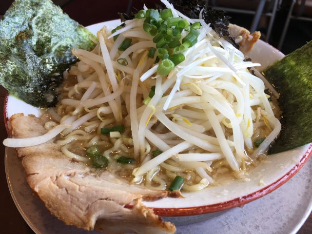だるまラーメン大盛・岩のりトッピング
