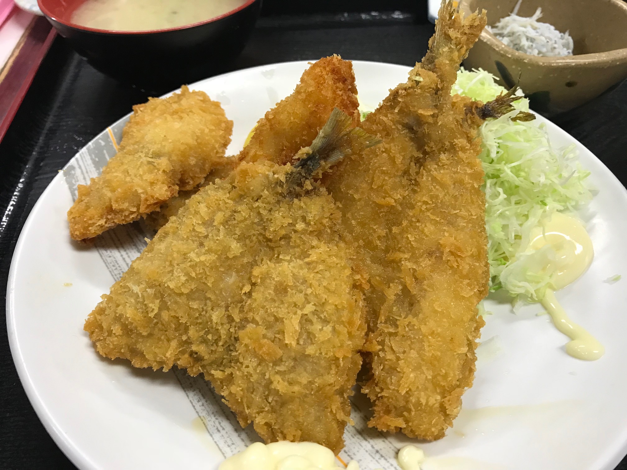 魚市場食堂 (小田原市/早川漁港）