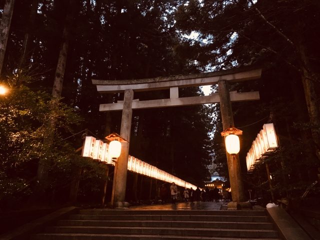 弥彦神社　二の鳥居