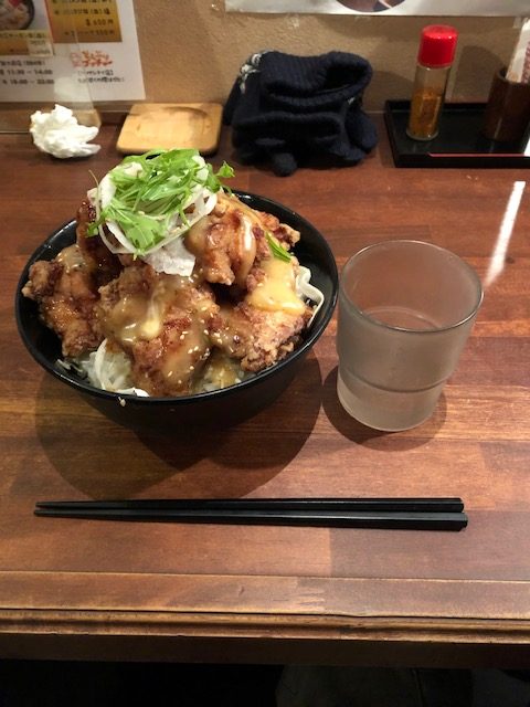 どんぶりブッチャー(西区　大学前/丼)