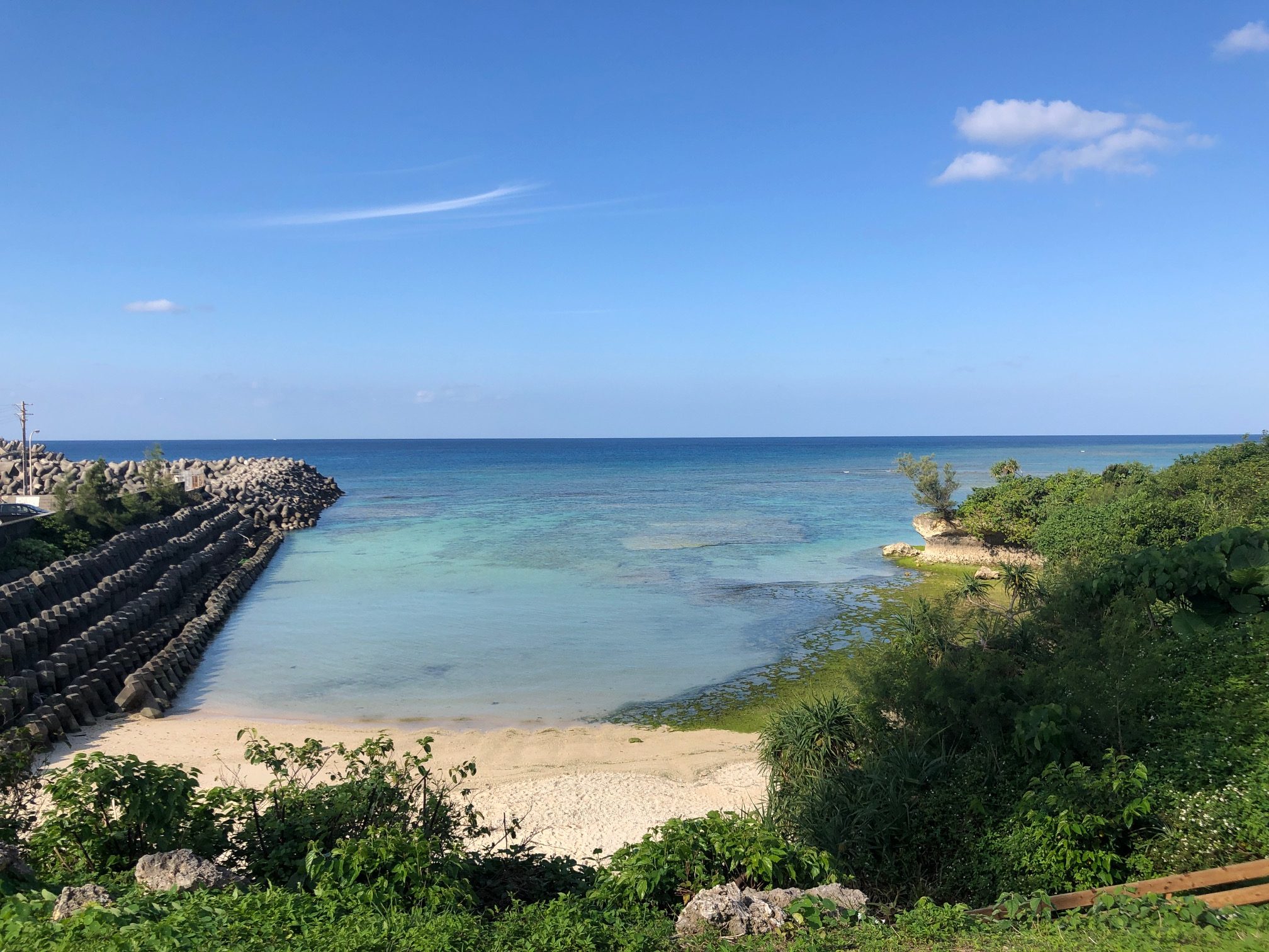 【那覇空港店】沖縄☆読谷村☆海人食堂☆やちむんの里