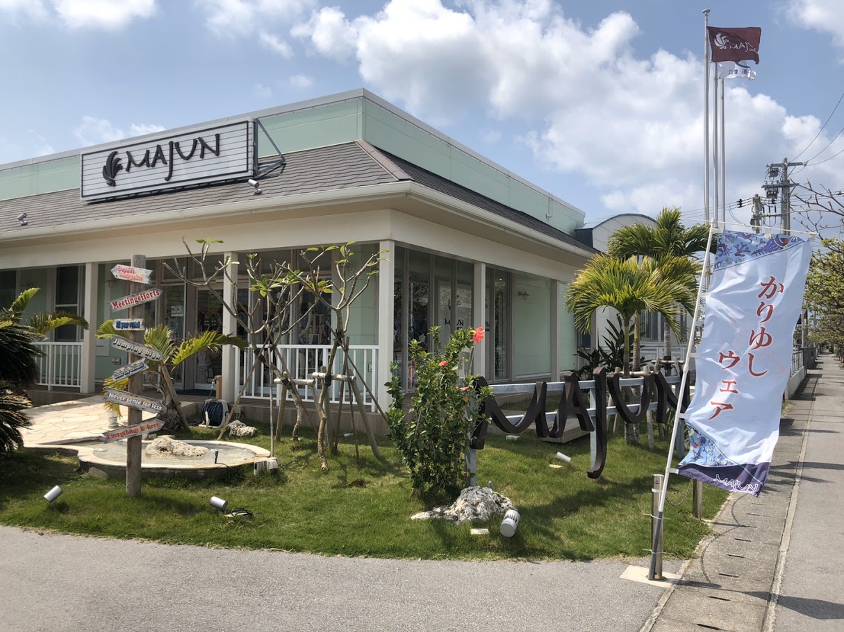 【那覇空港店】MAJUN　かりゆしウェア