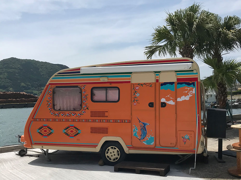 キャンピングカー外観
