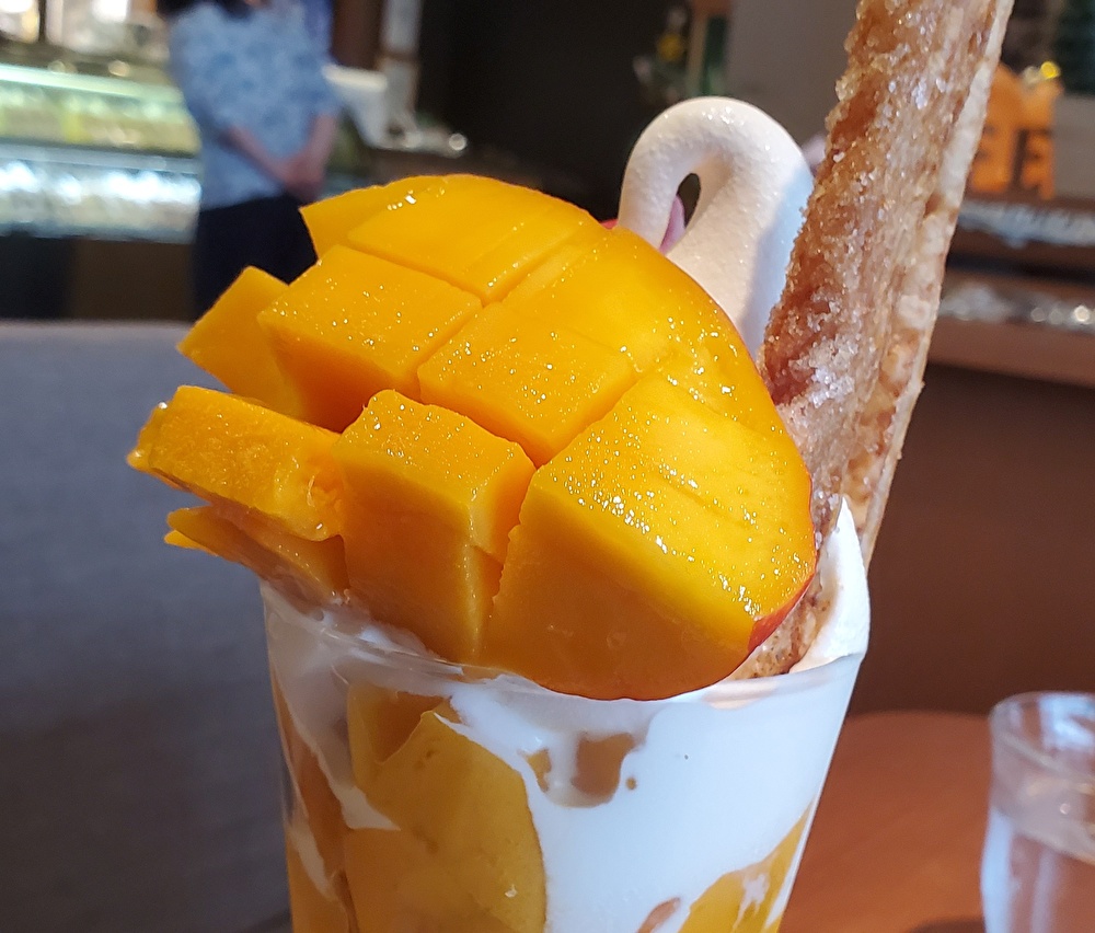 【本店】BON CAFE(中区栄/季節限定パフェ)