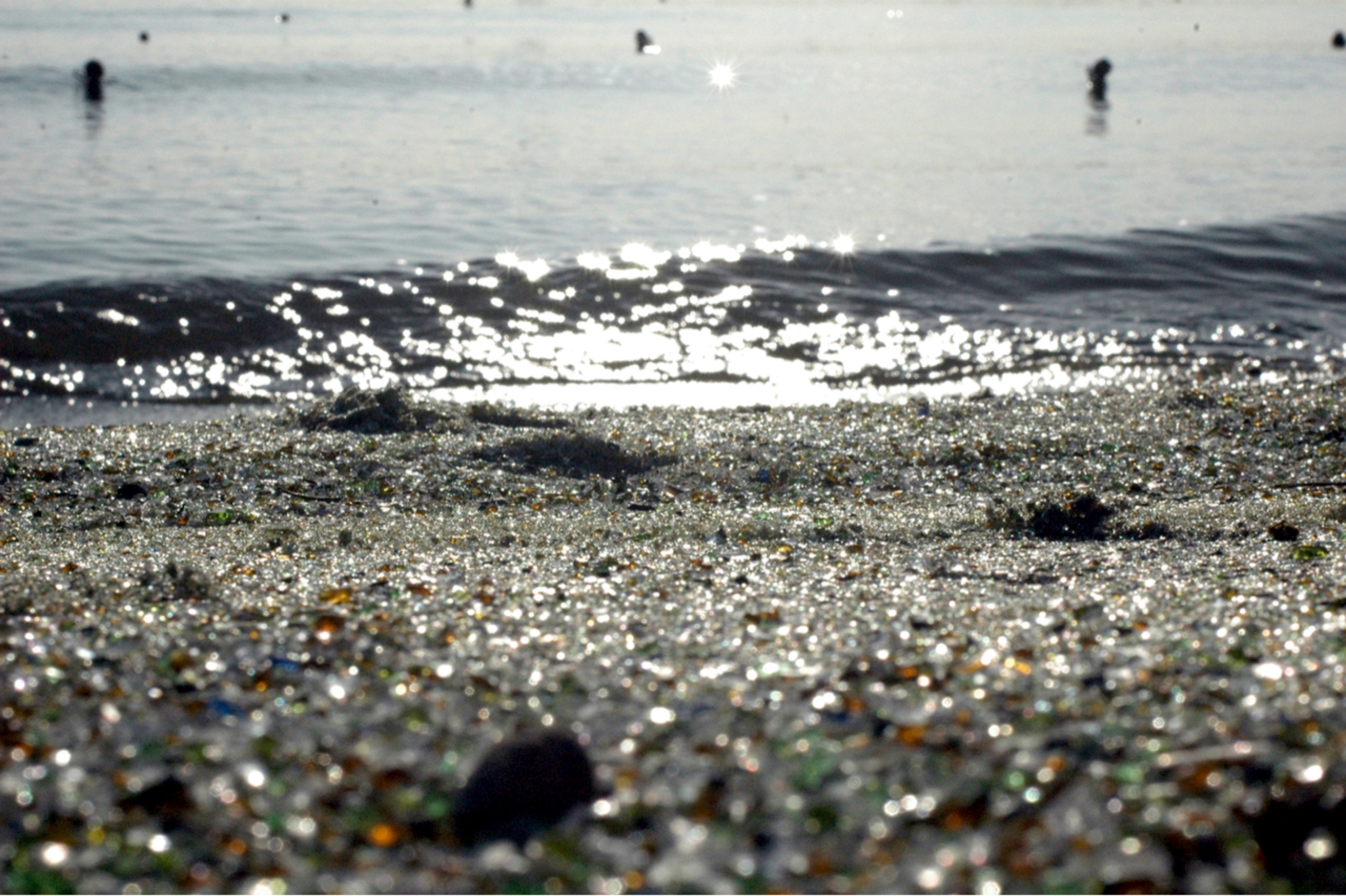 ガラスの砂浜