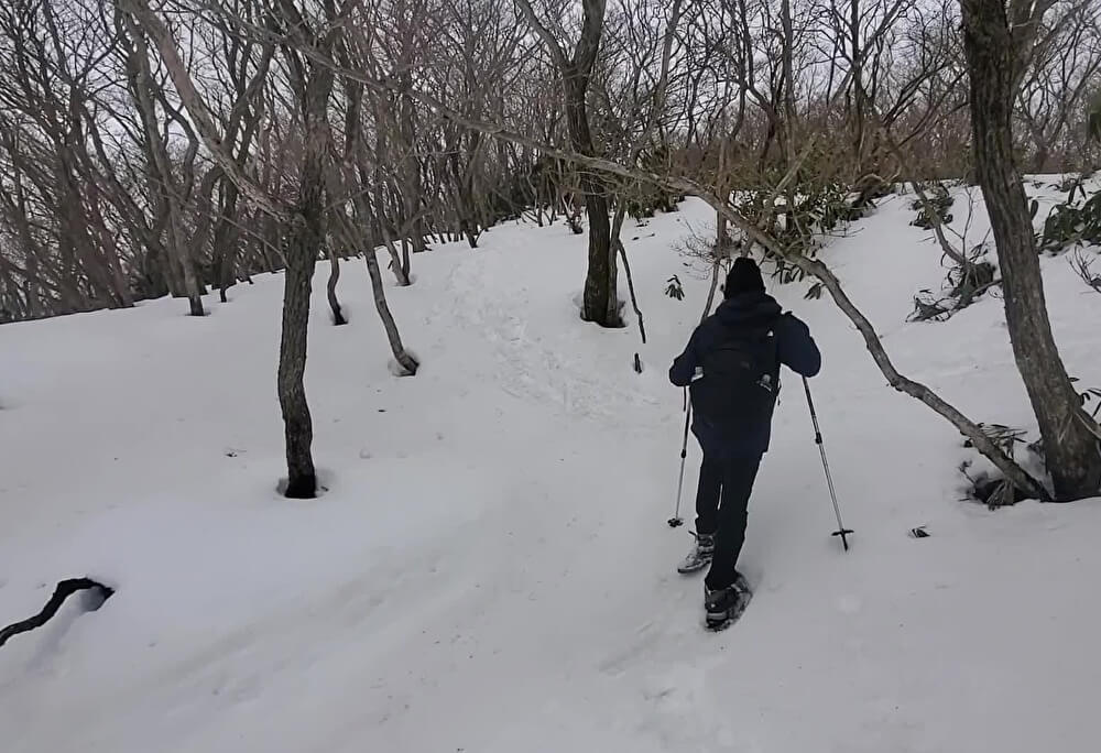 【本店】御在所でスノーハイキング(三重県三重郡菰野町)