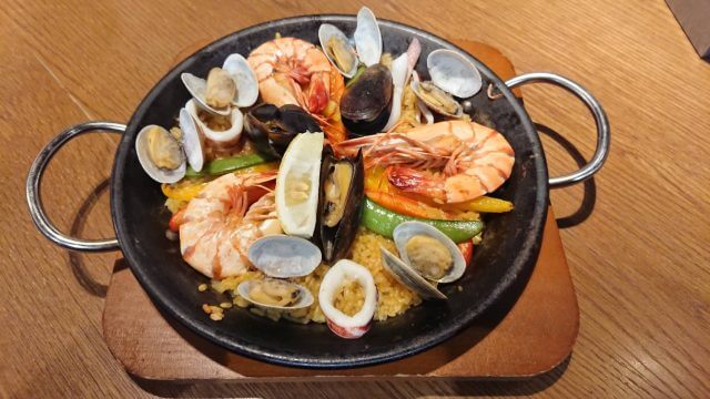 【海老名店】地中海の風を感じるランチ　ロブロスリコテーブル