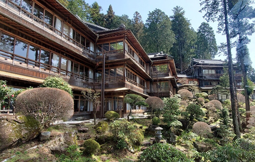 【本店】湯之島館(岐阜県下呂市/温泉)