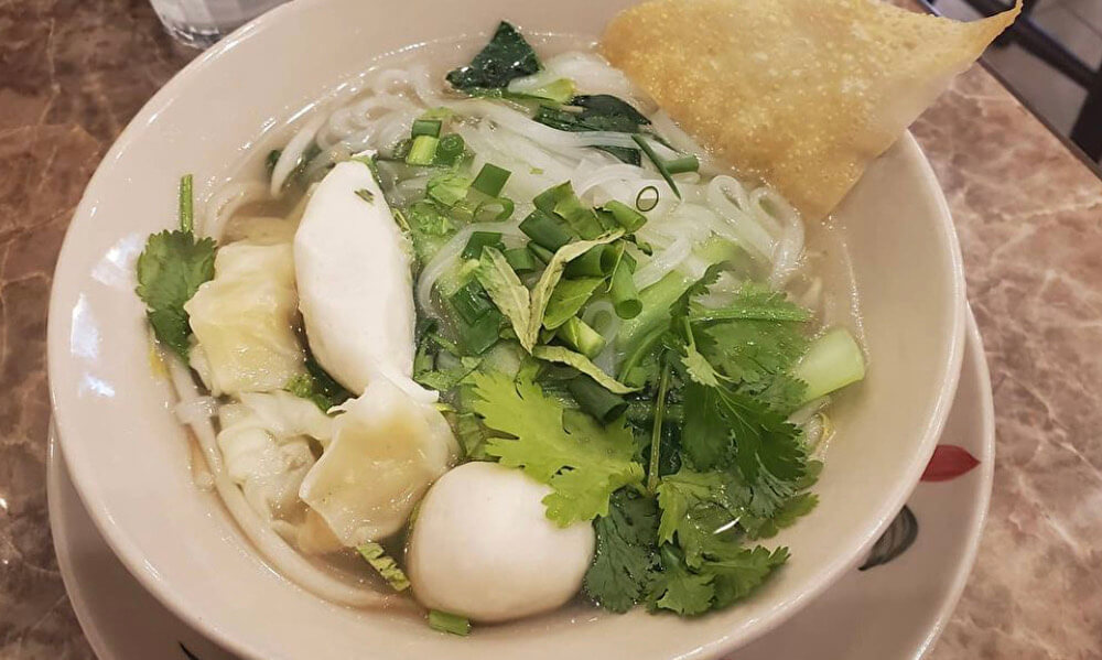 【本店】東桜泰式食堂(中区栄/タイ料理)