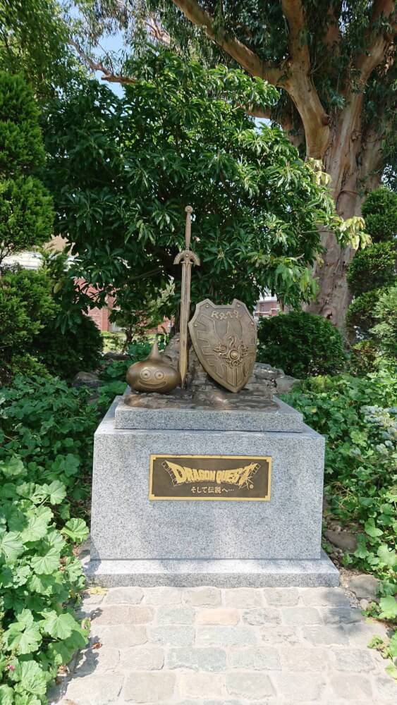 【枚方店】ドラゴンクエスト記念碑を見に行ってきました。