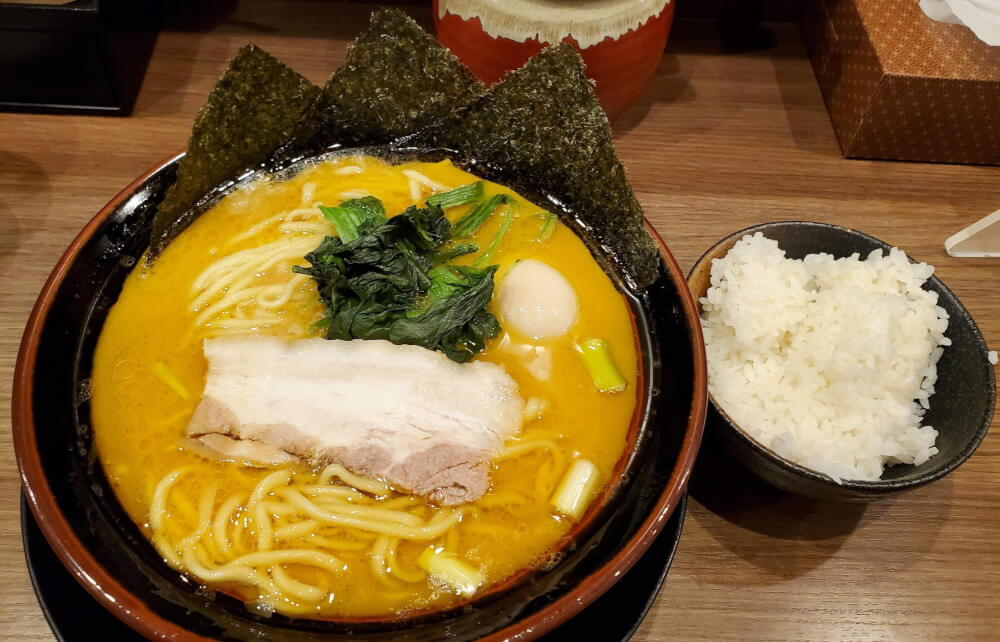 【本店】夏バテにこってりラーメン！最高です！！