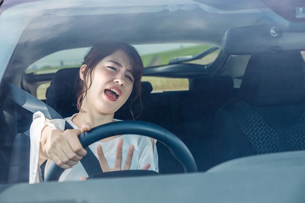 クラクションの正しい使い方