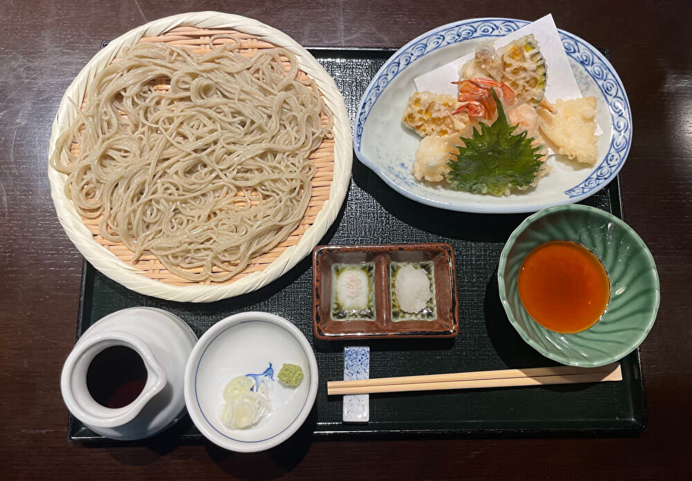 【本店】手打そば処　谷屋(西区/蕎麦屋)