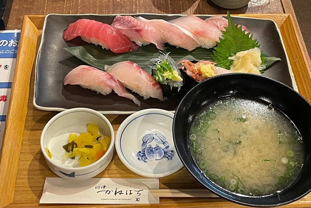 【本店】沼津 かねはち(沼津港/寿司屋)