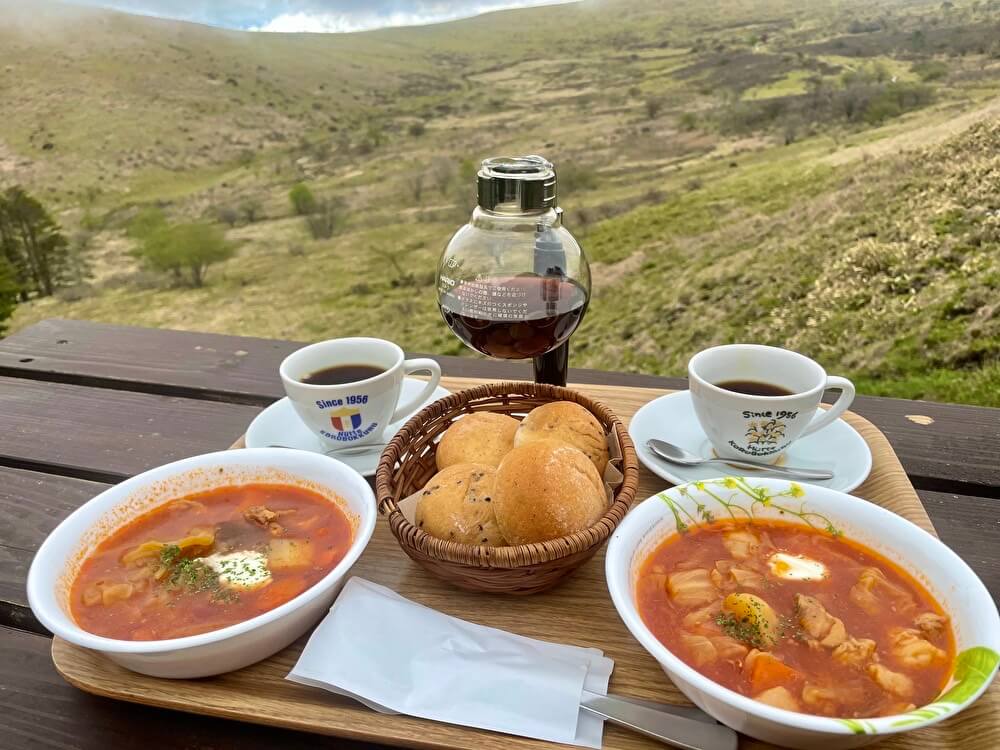【本店】念願の！コロボックルヒュッテ☕(長野県諏訪市/カフェ)