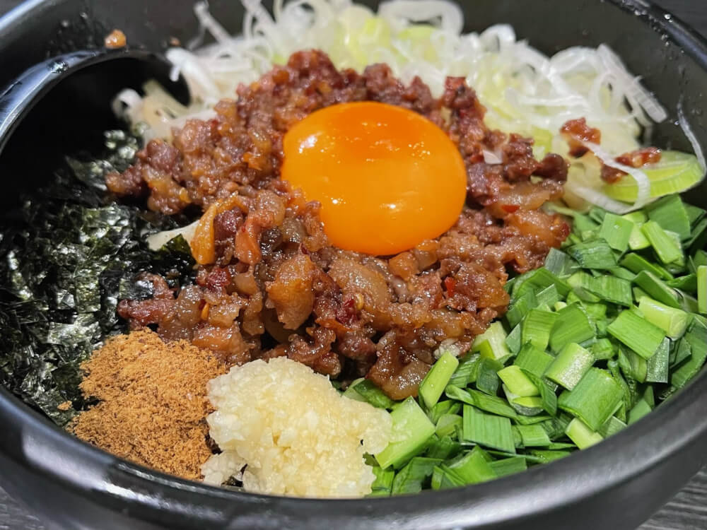 【本店】これが噂のB級グルメ！？（中区/まぜそば）