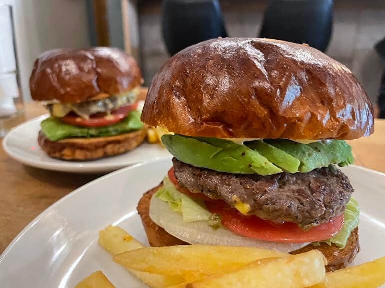 【本店】IN THIS FLAVOR(中区/ハンバーガー屋)