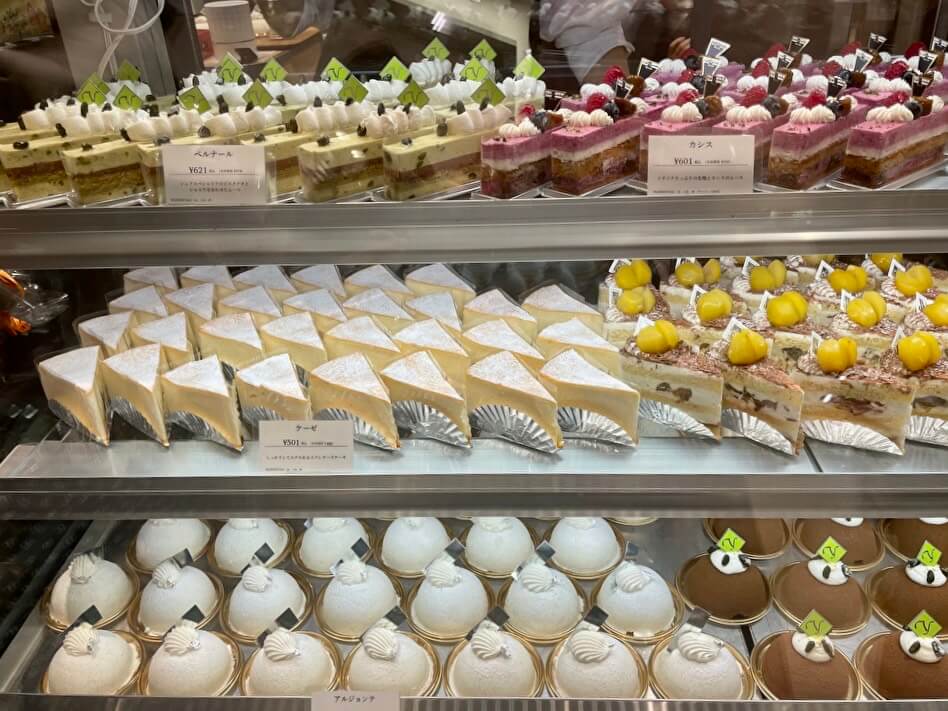 【本店】Toshi Yoroizuka(高島屋/ケーキ屋)