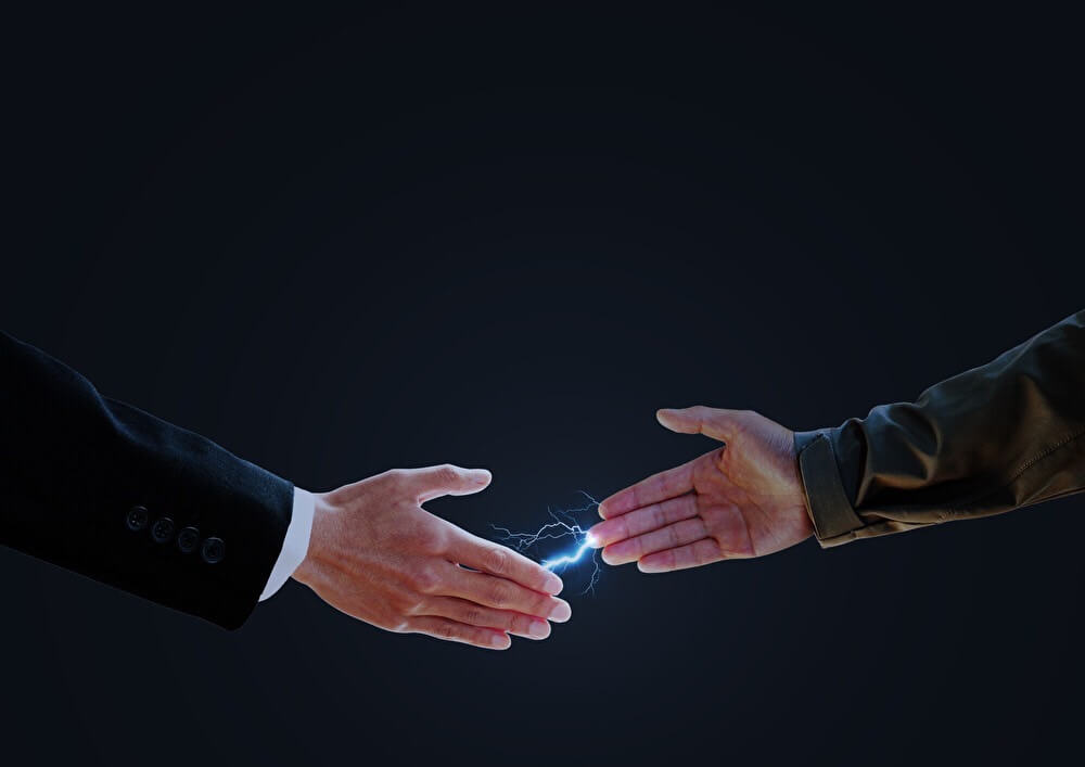 静電気の逃がし方