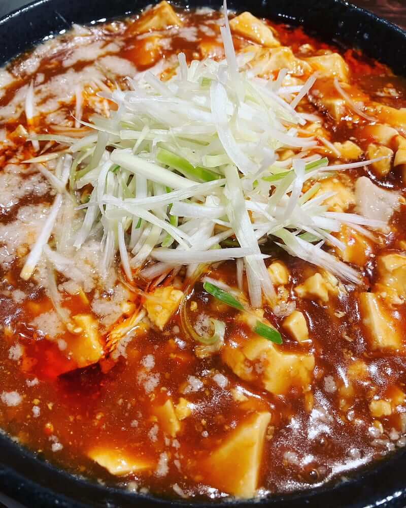 【新潟駅前店】TVにも紹介された背脂マーボー麺