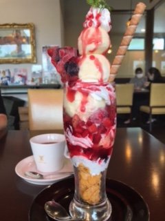 【大分駅前店】2023/9/8　パフェ食べました！